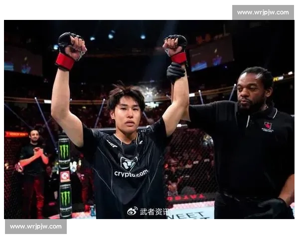 潘托加四度卫冕！蝇量级霸主地位坚如磐石